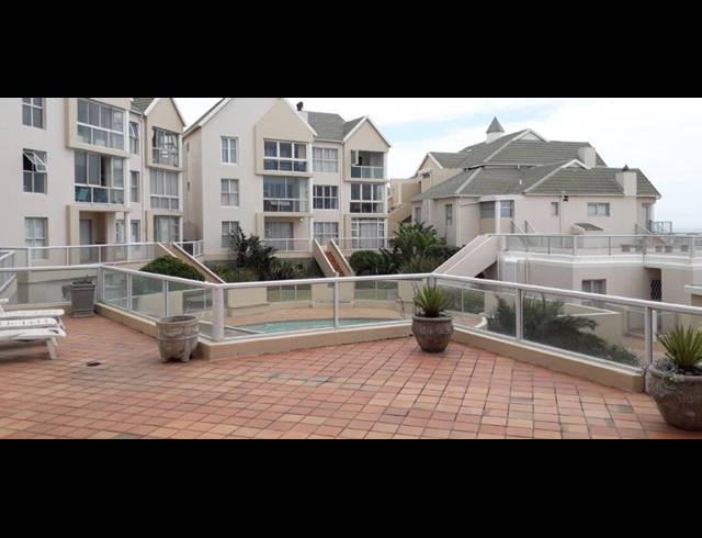 2 BEDROOM APARTMENT RENTED IN SUMMERSTRAND